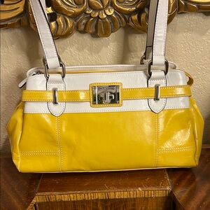 🔥Croft&Barrow leather Yellow and White Shoulder Bag with Elegant Silver SALE